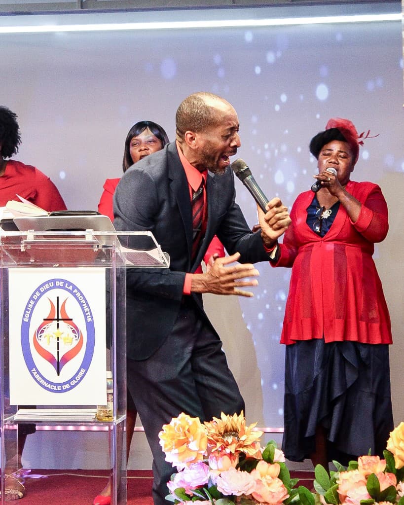 Praise team